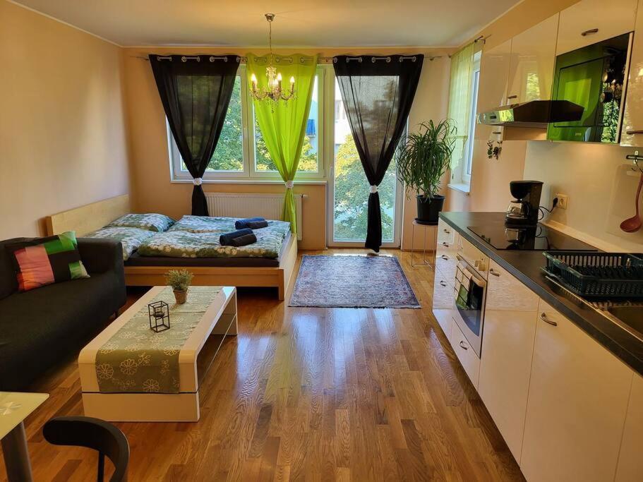 Enjoy Vienna Apartment Bagian luar foto